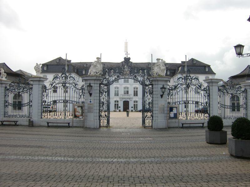 Hotel Zur Schloss-Schenke Neuwied Esterno foto